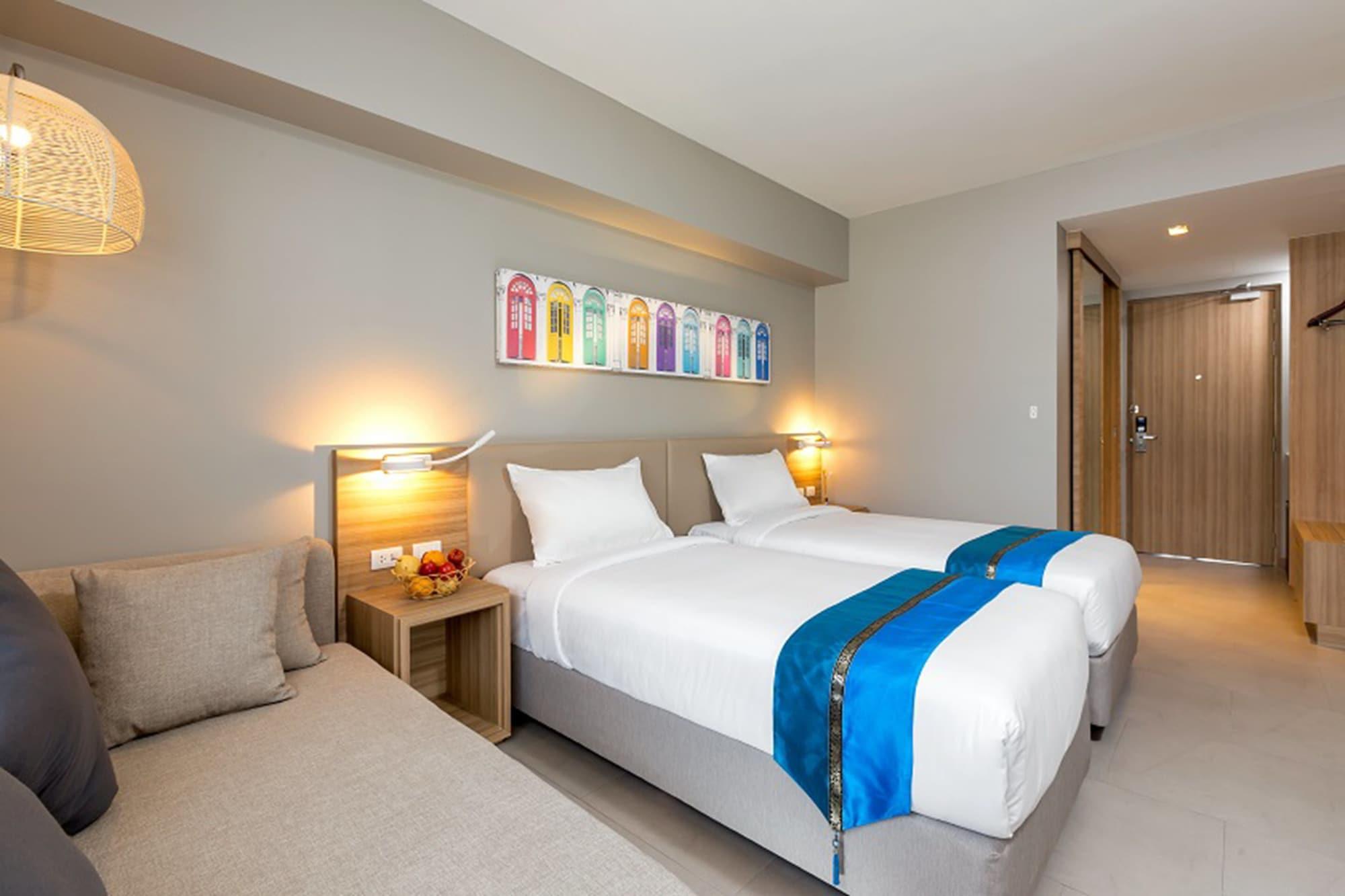 Journeyhub Phuket Patong Otel Dış mekan fotoğraf