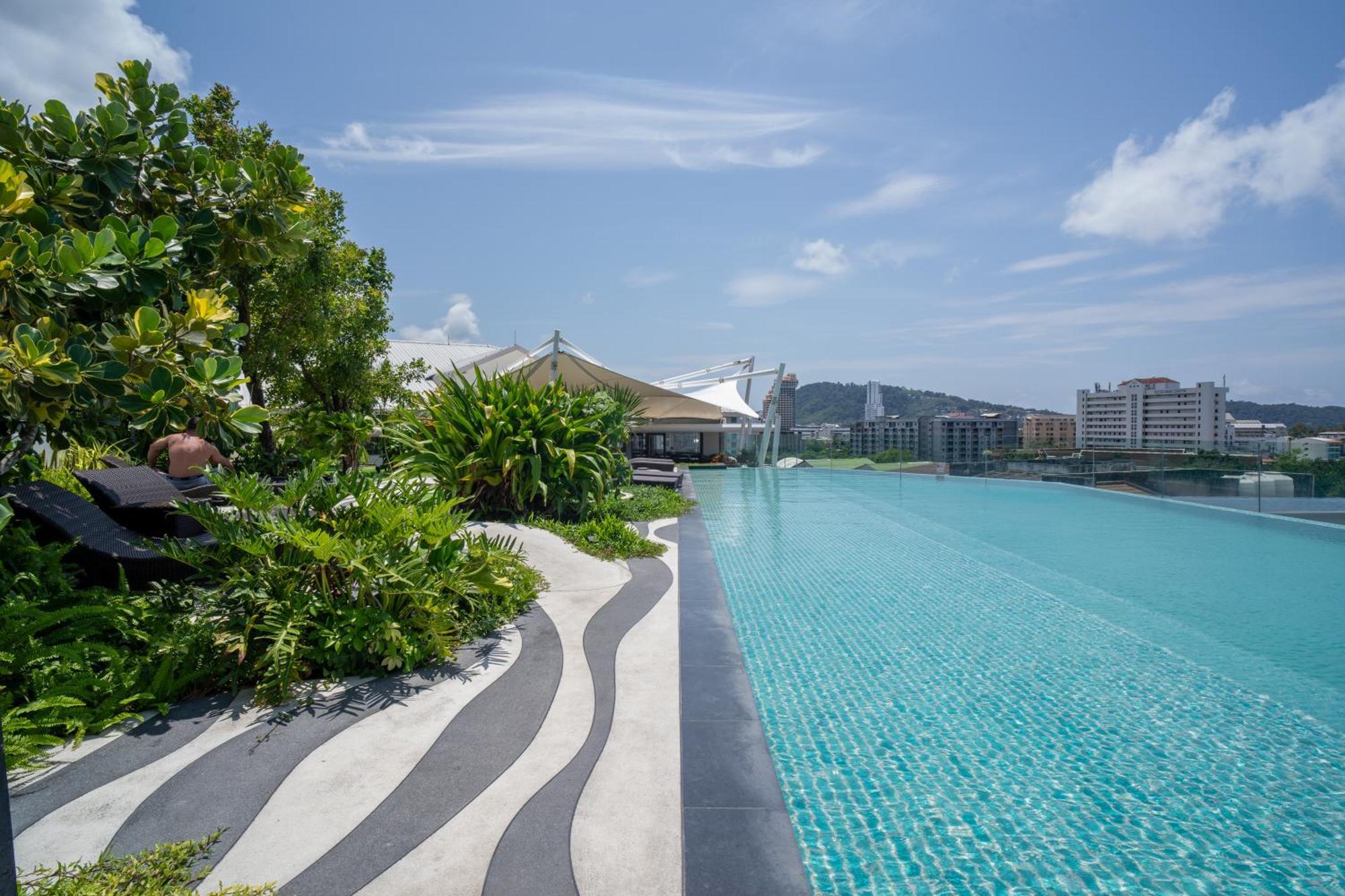 Journeyhub Phuket Patong Otel Dış mekan fotoğraf