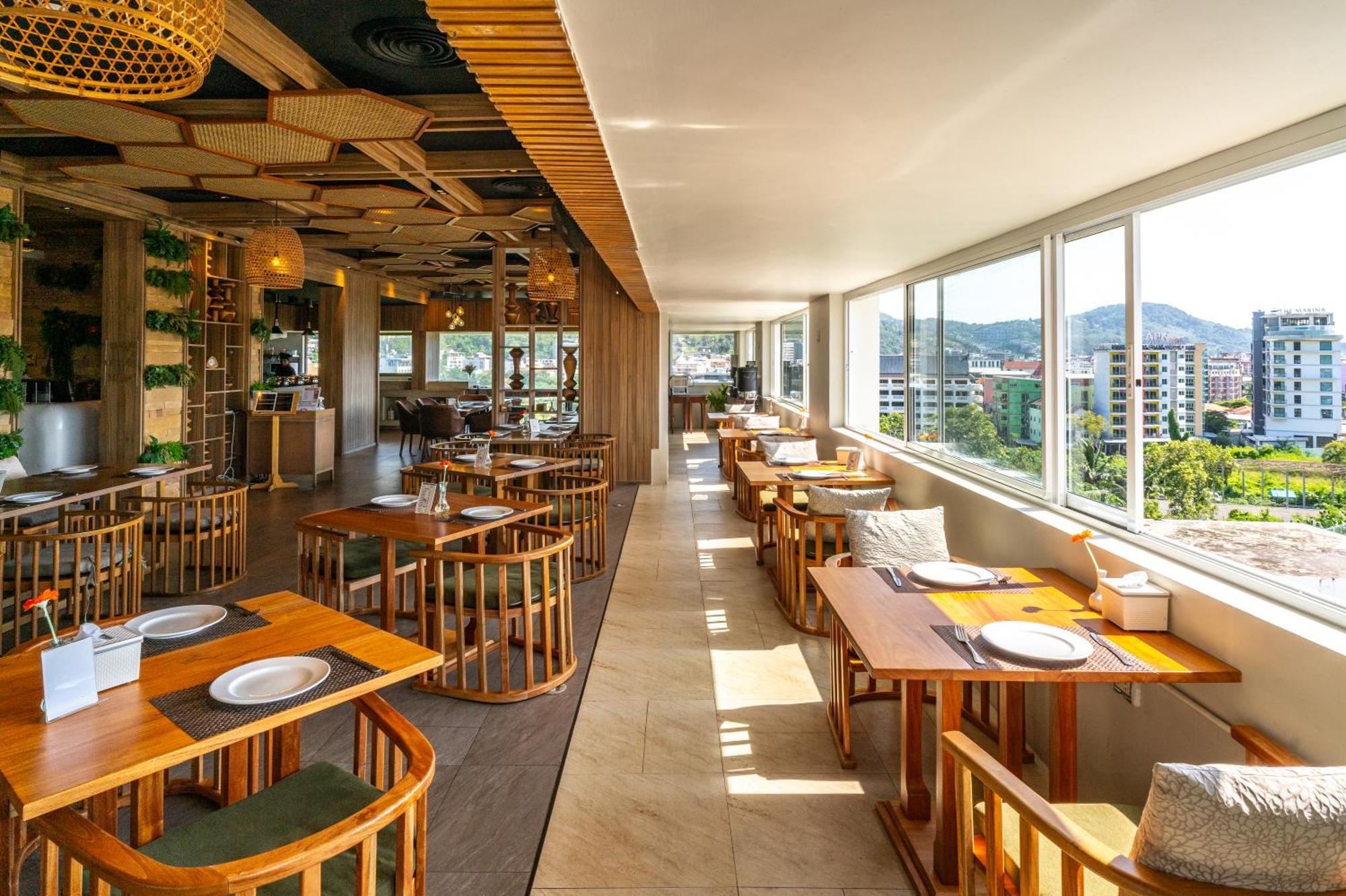 Journeyhub Phuket Patong Otel Dış mekan fotoğraf