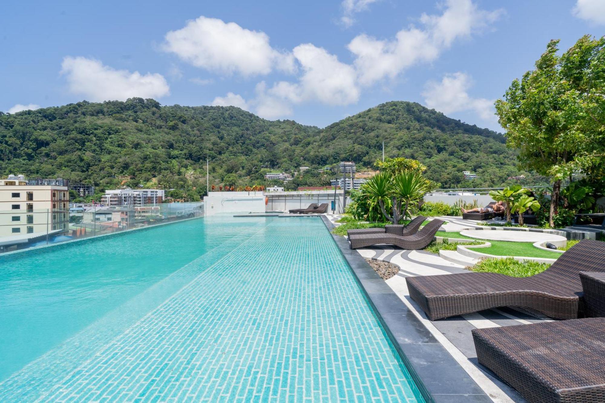 Journeyhub Phuket Patong Otel Dış mekan fotoğraf