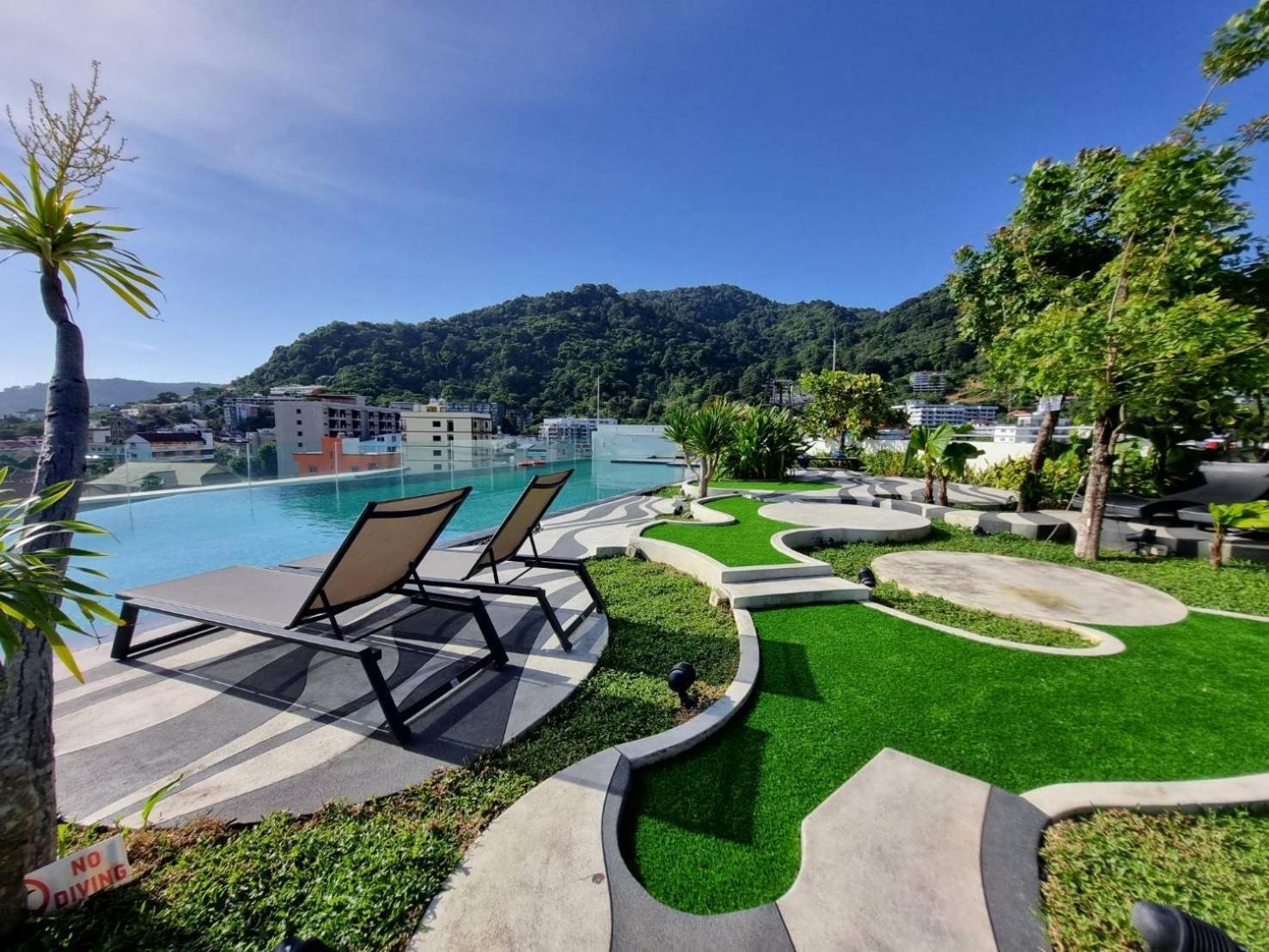 Journeyhub Phuket Patong Otel Dış mekan fotoğraf
