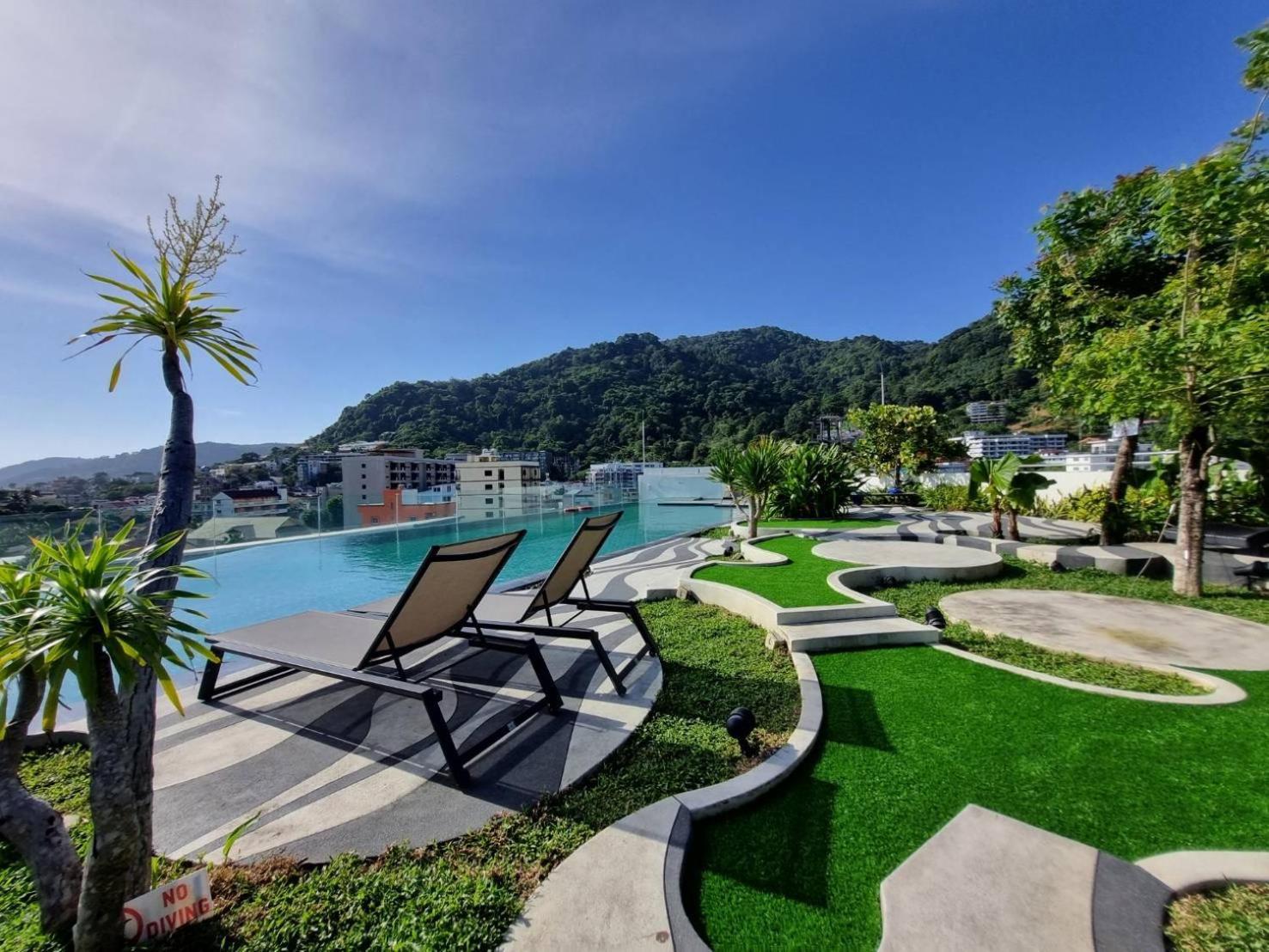 Journeyhub Phuket Patong Otel Dış mekan fotoğraf