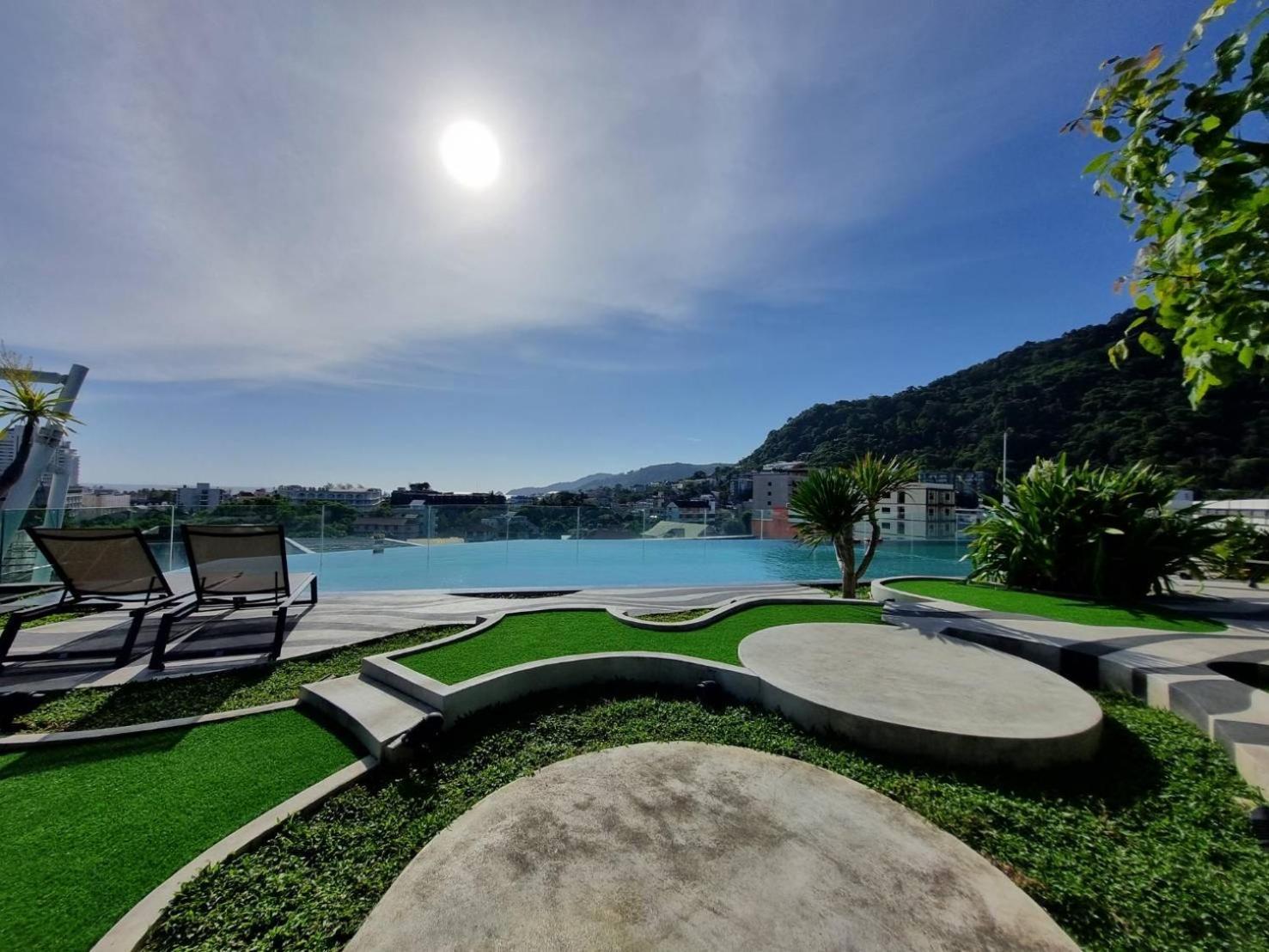 Journeyhub Phuket Patong Otel Dış mekan fotoğraf