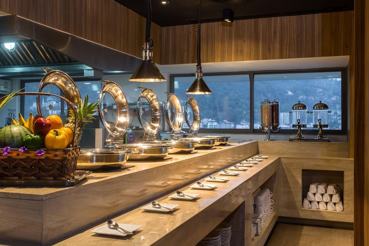 Journeyhub Phuket Patong Otel Dış mekan fotoğraf