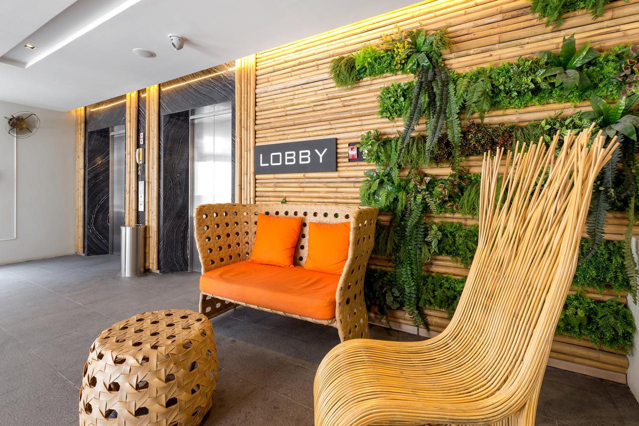 Journeyhub Phuket Patong Otel Dış mekan fotoğraf